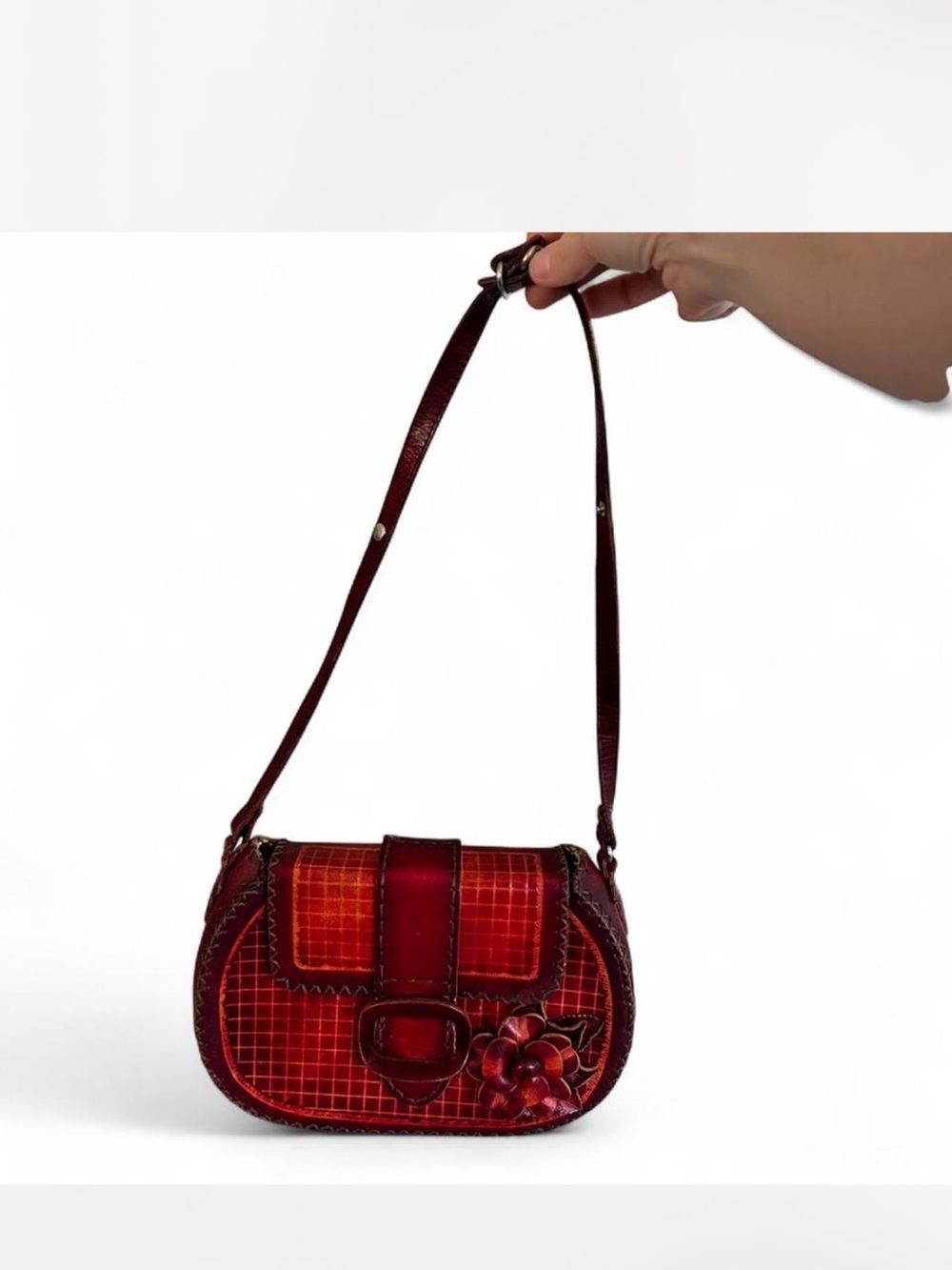 Vintage handcrafted leather bag